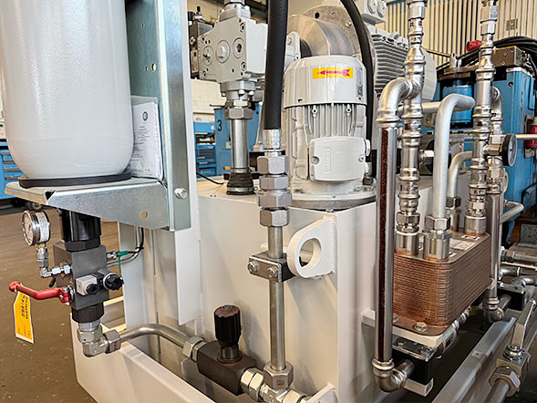 eisenberger TeaserSpeichertechnik Hydraulikkomponenten